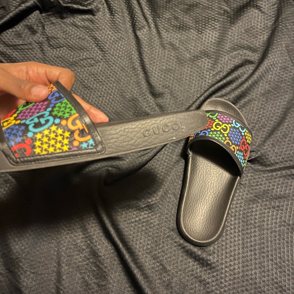 Gucci sz8 (EU40) black slides